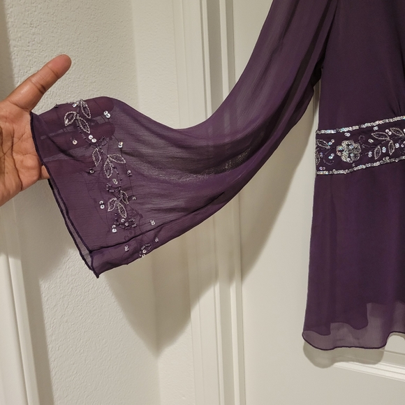 Venezia Purple and Sequenced V Neck Sheer Longsleeve top. Size 18/2… - Picture 4 of 4